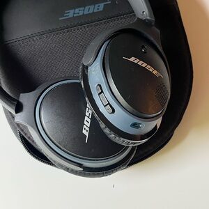 Bose Black and Silver Wireless Headphones